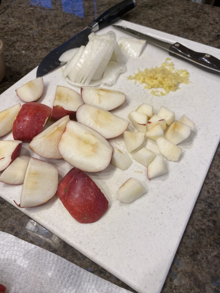 apples, onions and garlic