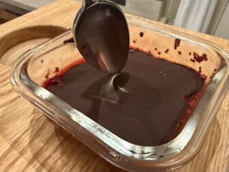 raspberry chia chocolate pudding